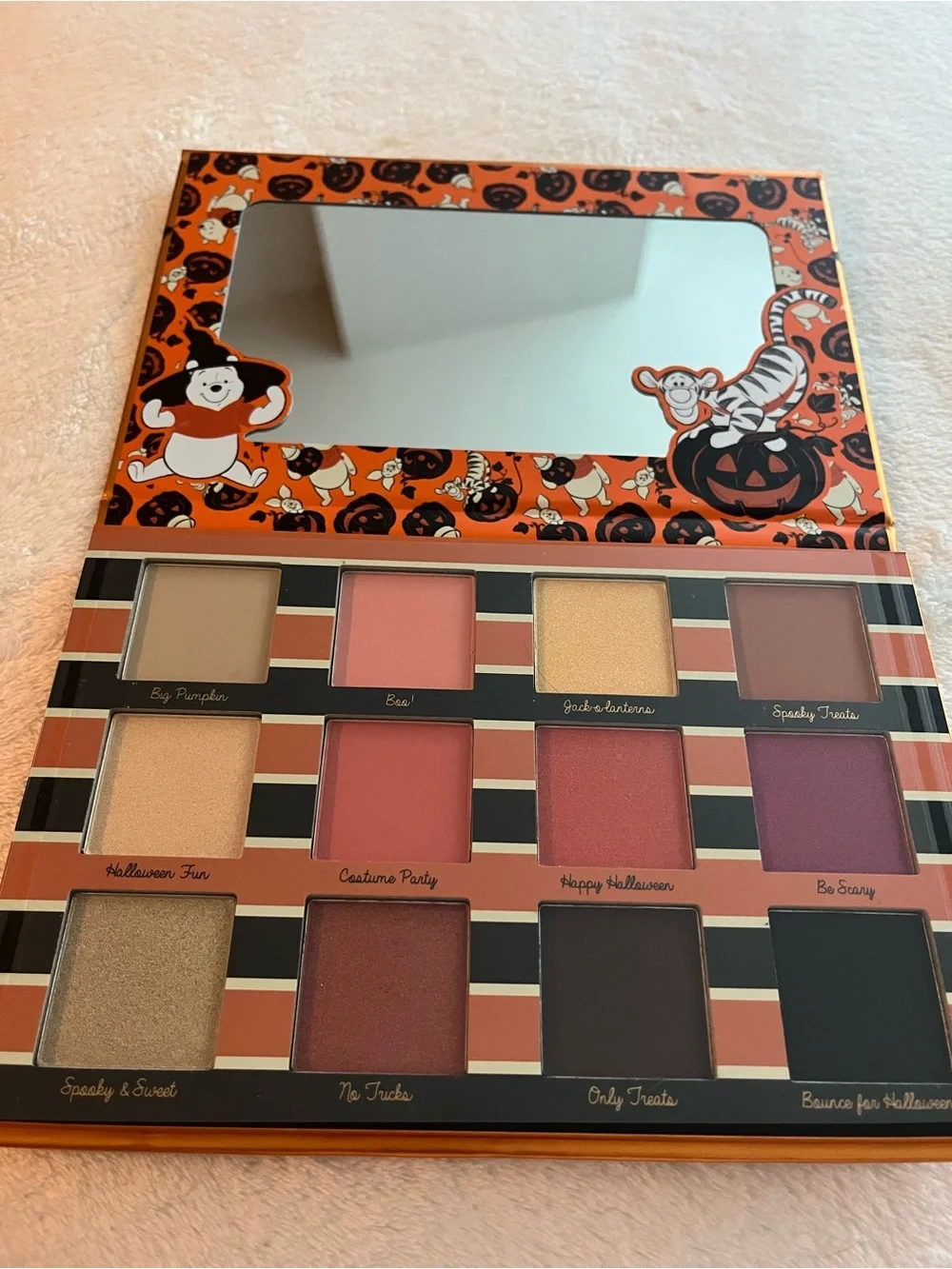Disney Winnie the Pooh Halloween Eyeshadow Palette